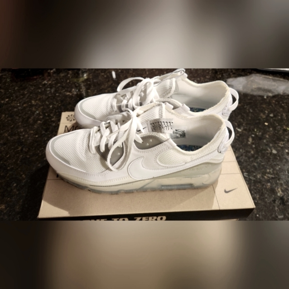Size 10 nike air max terrascape 90